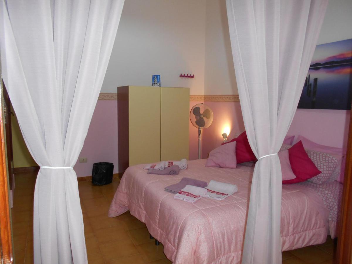 Robby'S House Bed & Breakfast Vico Equense Exterior photo